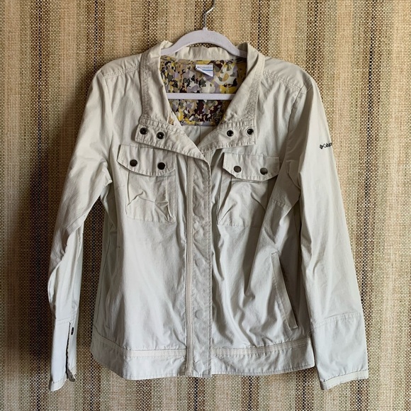 Columbia Jacket Coat Beige Women Size XL Lightweight Outdoor Spring Summer - Picture 1 of 4